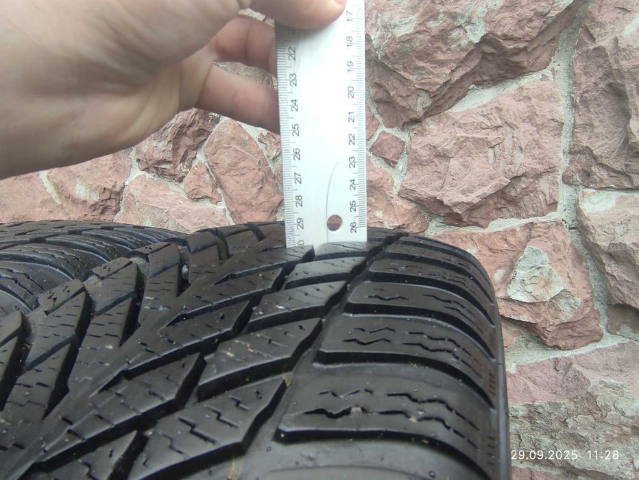2023р. "Зимові" 205/60r16. NOKIAN TYRES SNOWPROFF2. 5 мм.