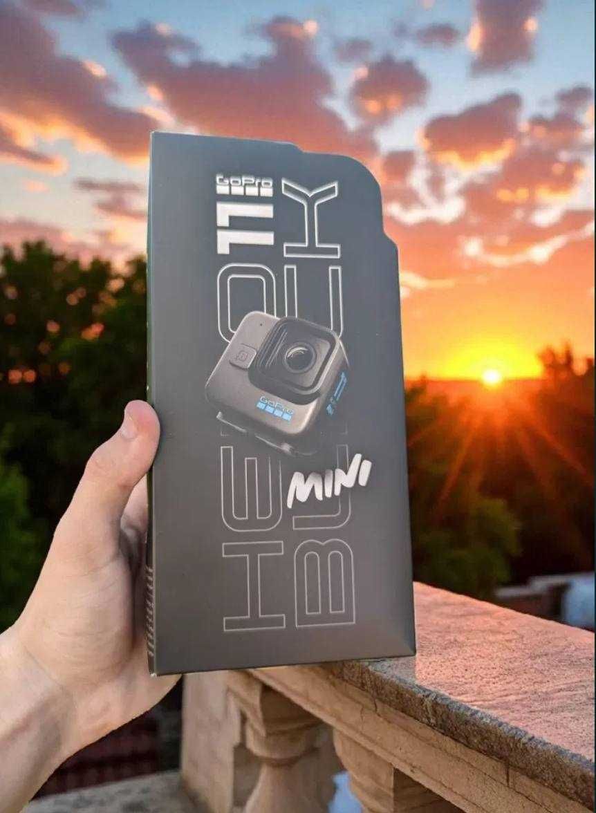 Екшн камера GoPro Hero 11 Black Mini в новому стані