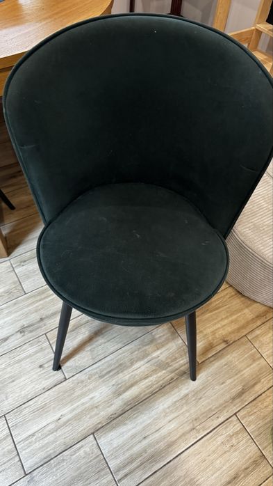 Krzesła zielone welur velvet krzesło jysk komplet