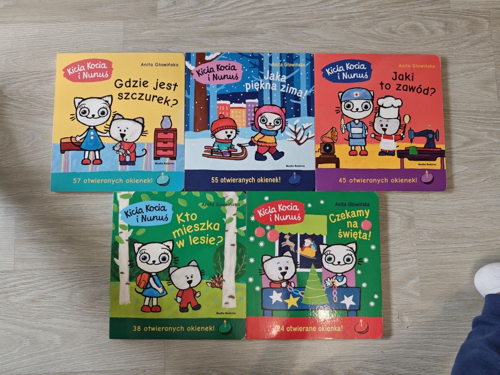 Książeczka z okienkami Kicia Kocia i Nunuś x5