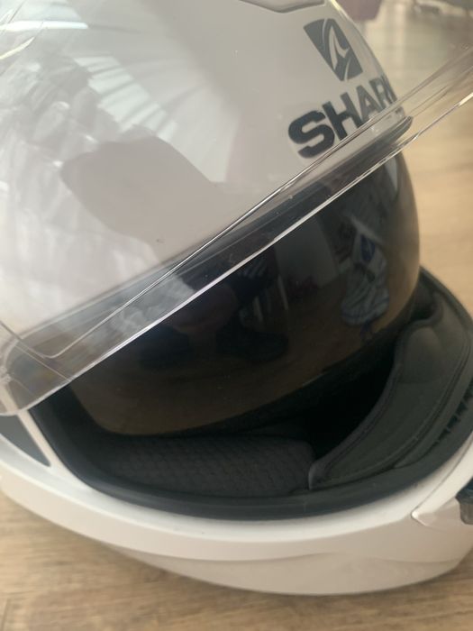 Sprzedam biały kask motocyklowy, szczękowy SHARK jak nowy