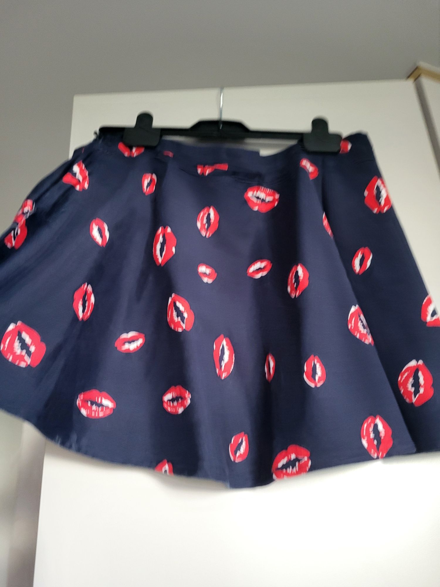 Spódniczka mini rozkloszowana r.m/L