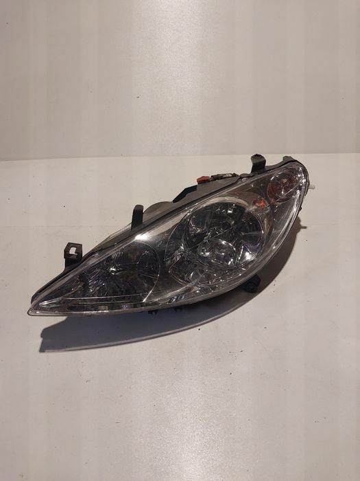 Peugeot 307 lampa przednia przód reflektor lewa  lewy
