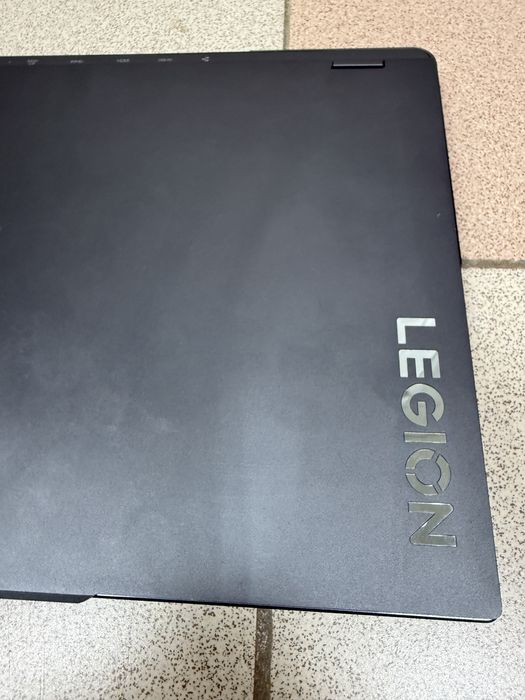 Lenovo Legion Pro 5 16IRX9