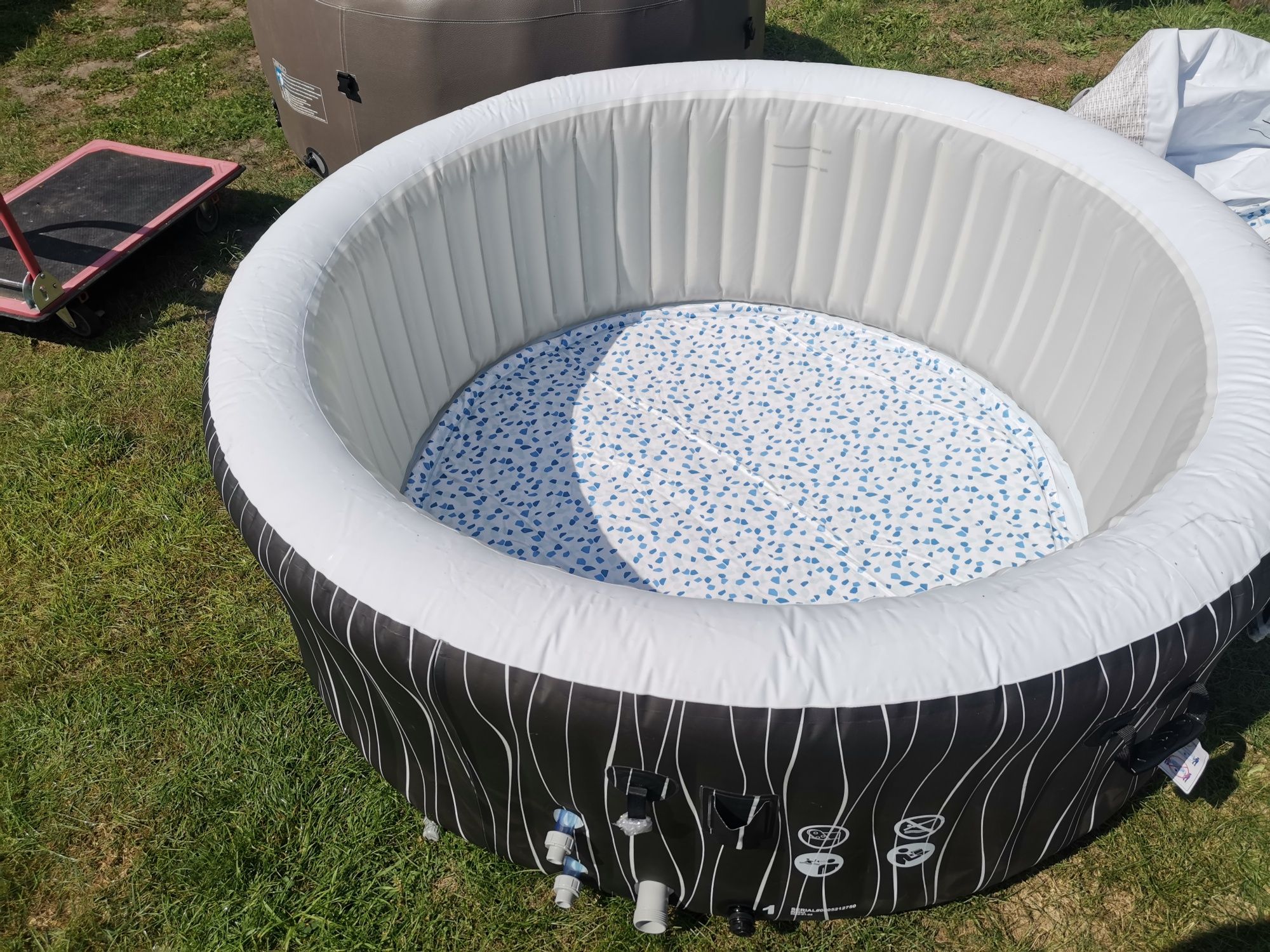 Jacuzzi spa ogrodowe Bestway modele 3,4,6 osobowe