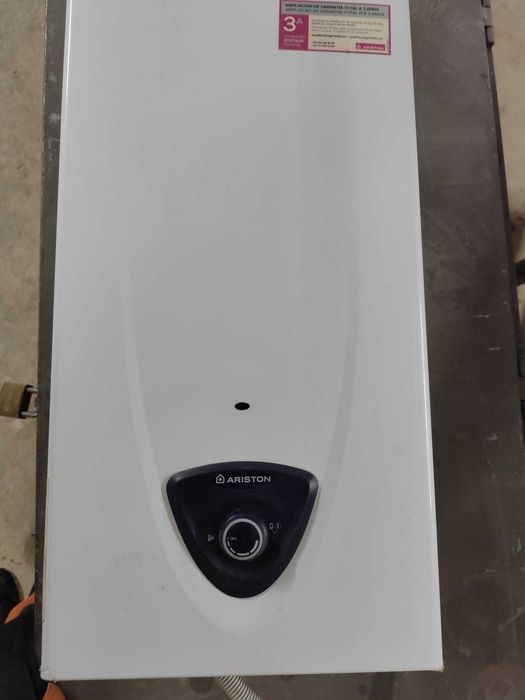 Esquentador Ariston Tiragem Natural