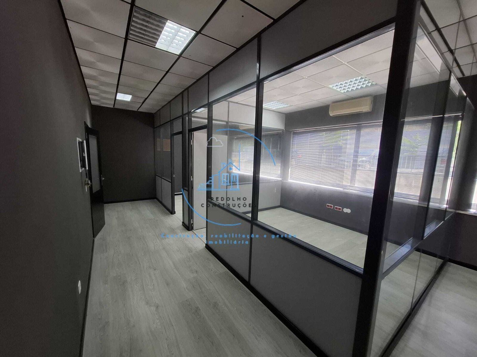 Arrenda-se espaço comercial