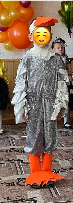 Костюм вовчика , промінчика, жабки , гусака, курочки та зайчика