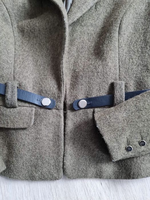 Marynarka w kolorze khaki