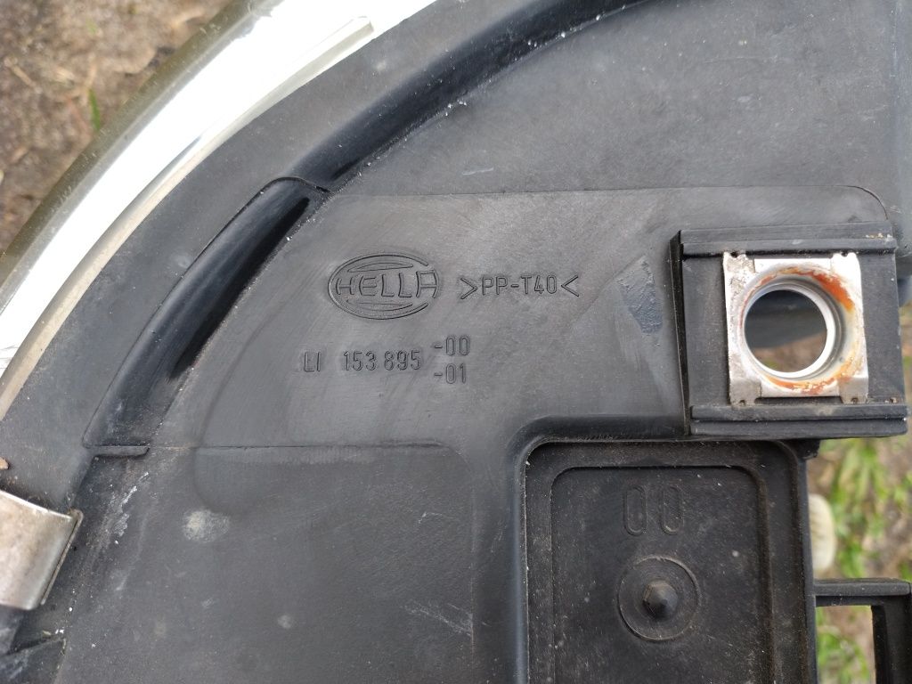 Lampy przednie Audi A3 8l