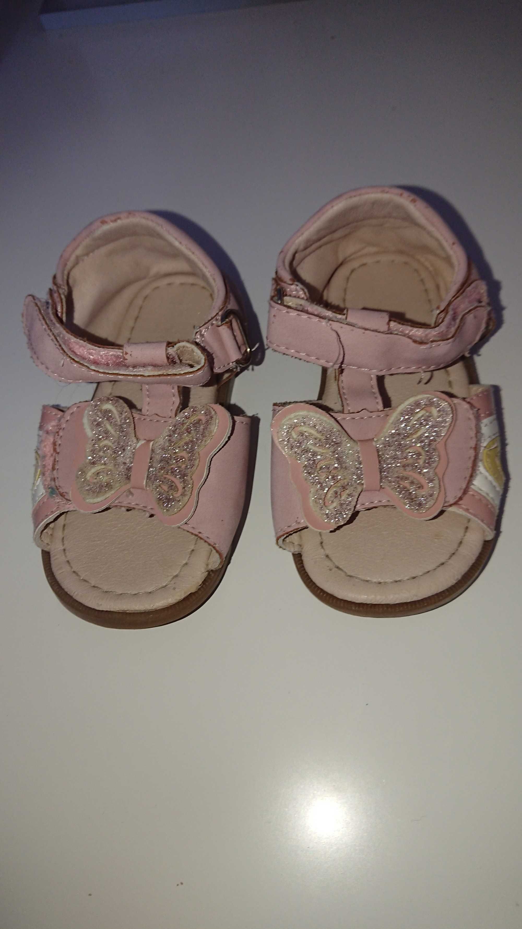 Buty sandałki dla dziewczynki r. 21