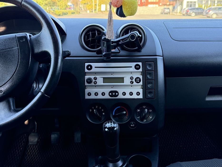 Ford Fiesta 2002 рік 1.4 Бензин Механіка