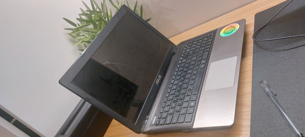 Portátil Asus k55vm