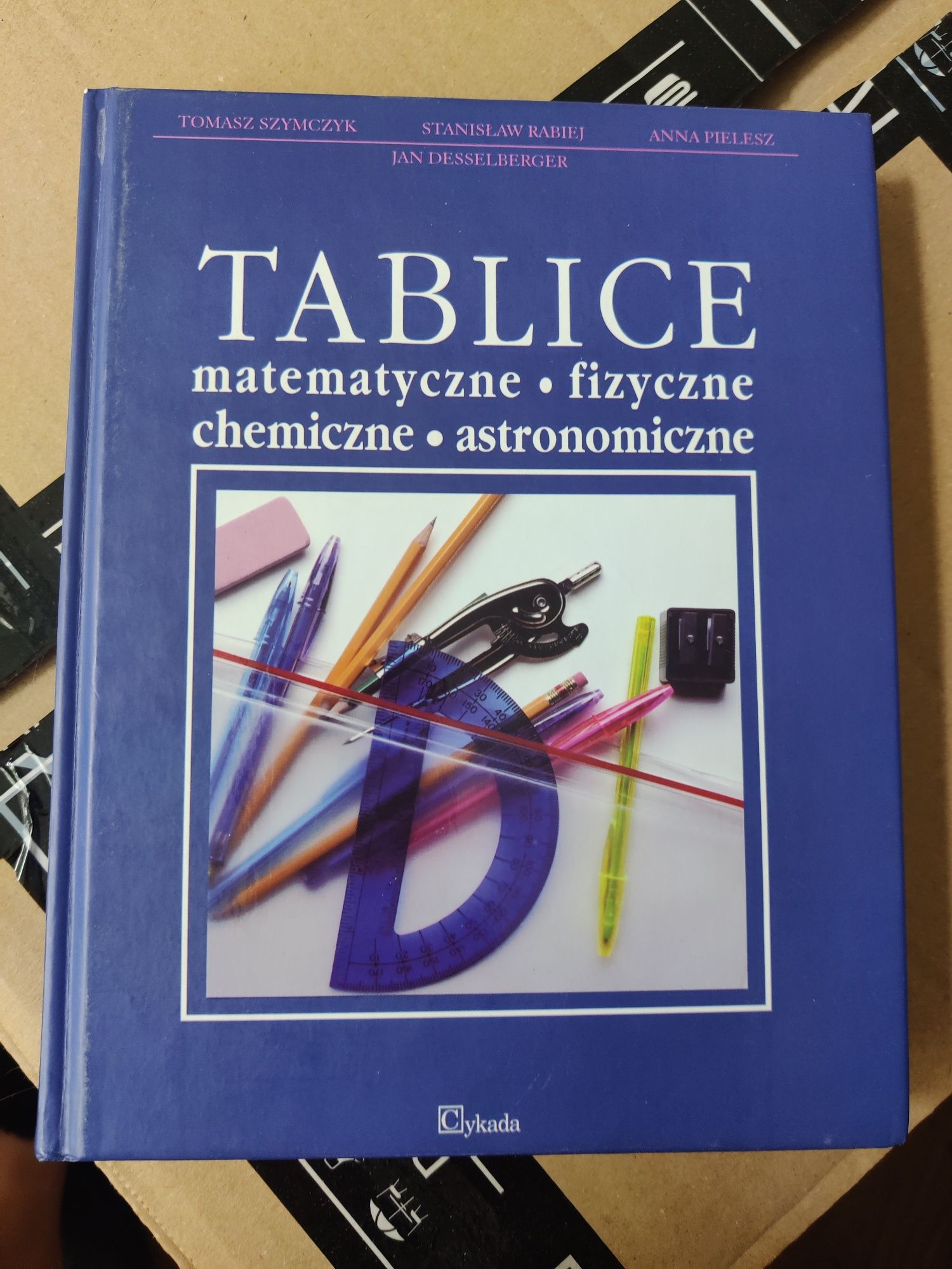 Tablice matematyczne fizyczne chemiczne astronomiczne