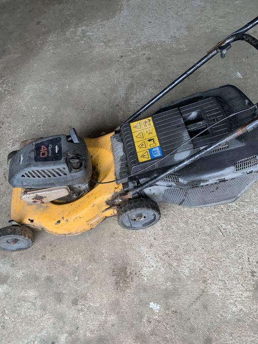 Relvadeira usada para cortar