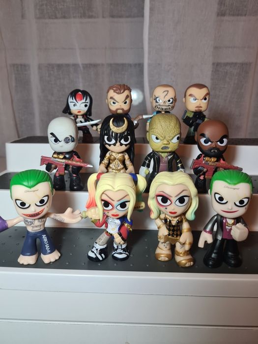 Lote 12 Funko Mystery Mini Suicide Squad
