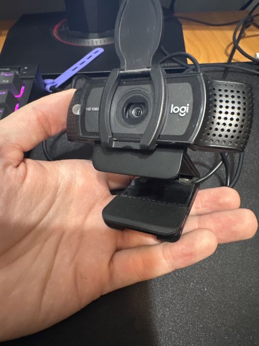 Камера Logitech (модель точно не знаю)
