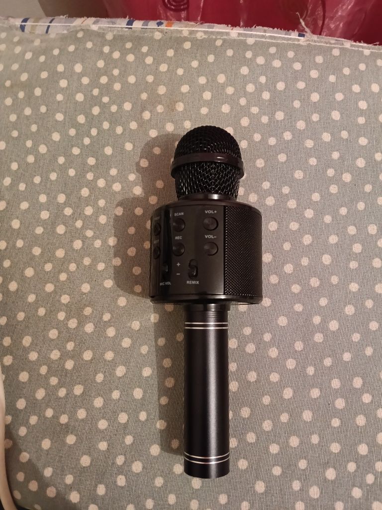 Microfone para brincadeiras