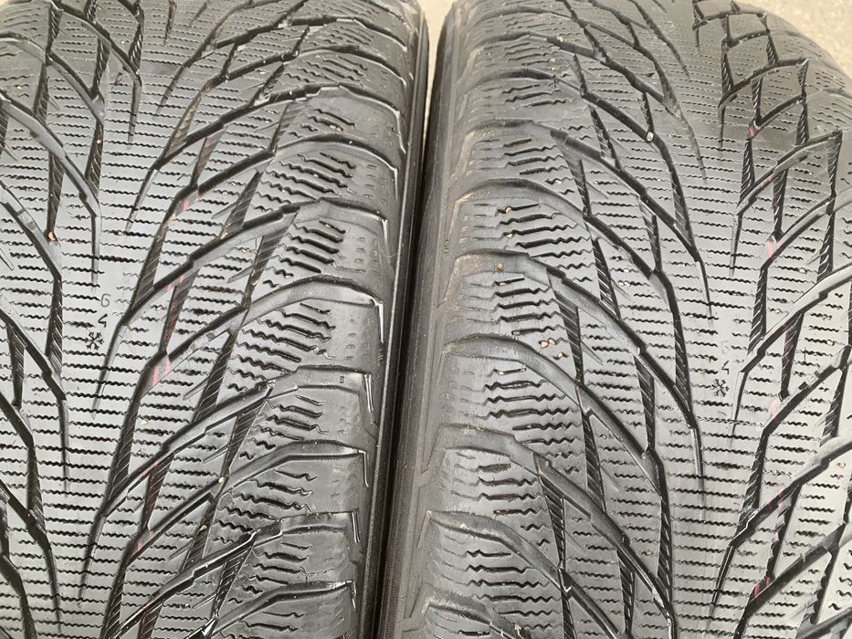 Шини Nokian Hakkapeliitta R2 235/55 R17 пара