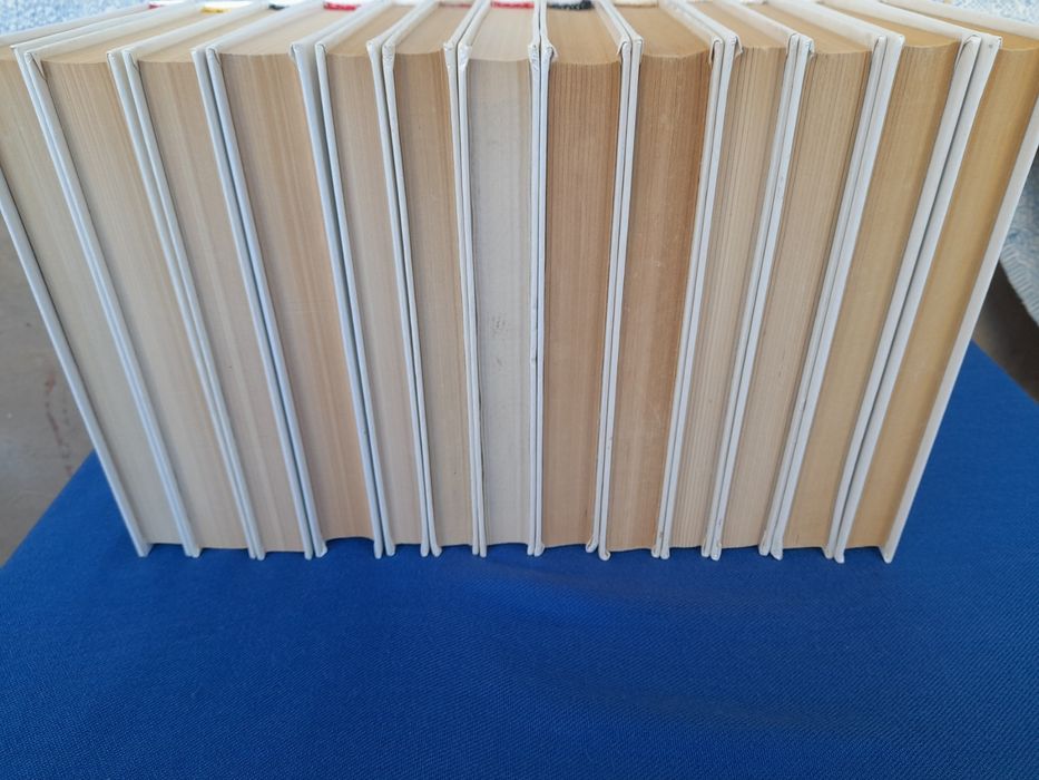 Братья Стругацкие 13 томов белая серия фантастика шедевры гиганты