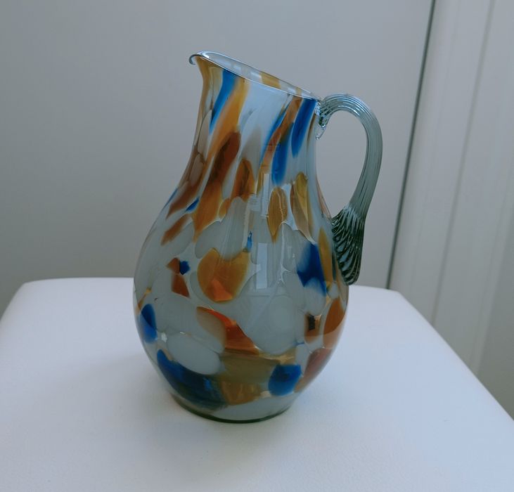 Глек із кольорового гутного скла, виробництво СРСР.  Ємність 1л