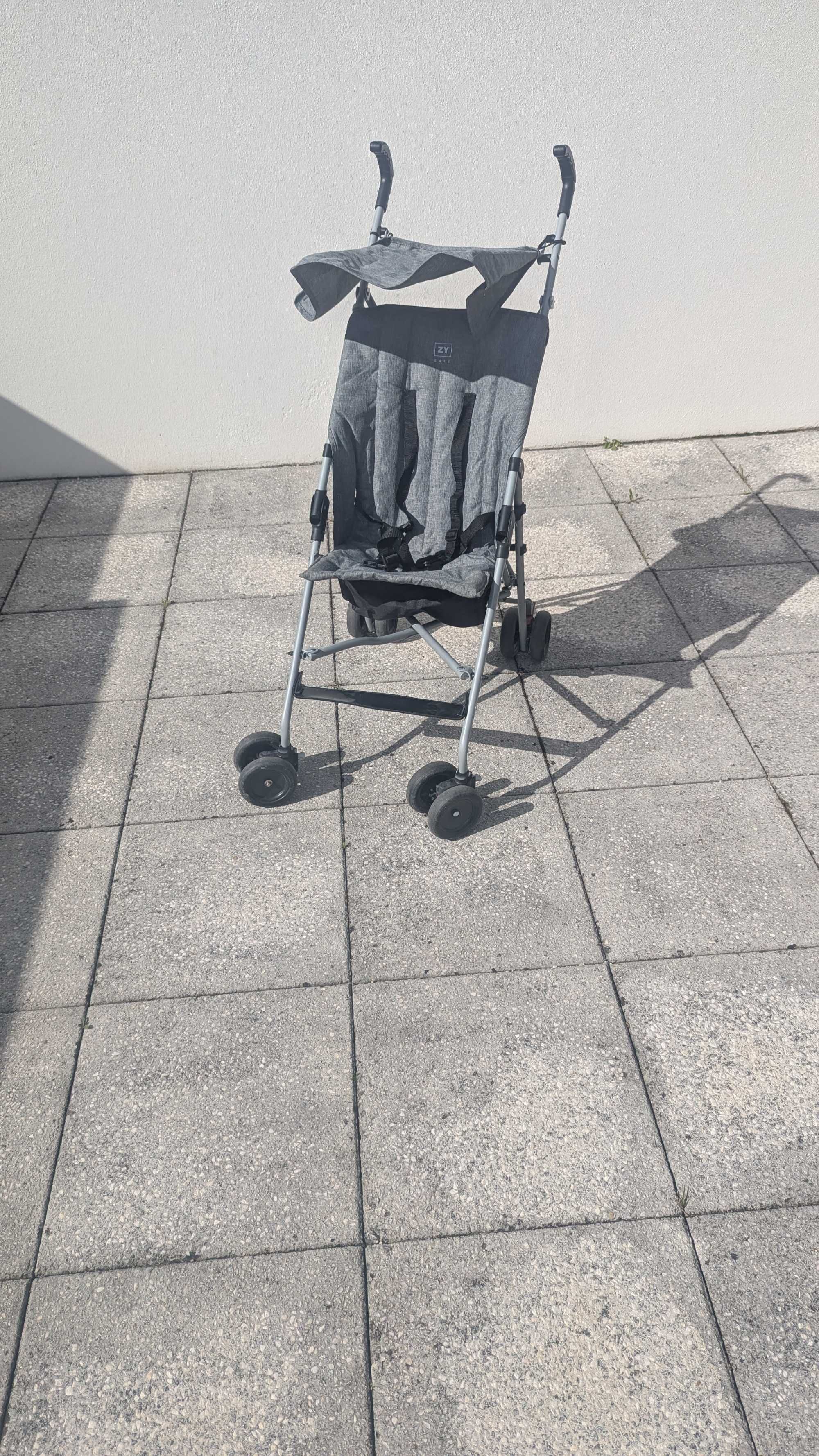 Carrinho de Passeio Bébés