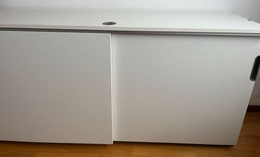 Armário escritório, portas deslizantes e fecho com segurança
