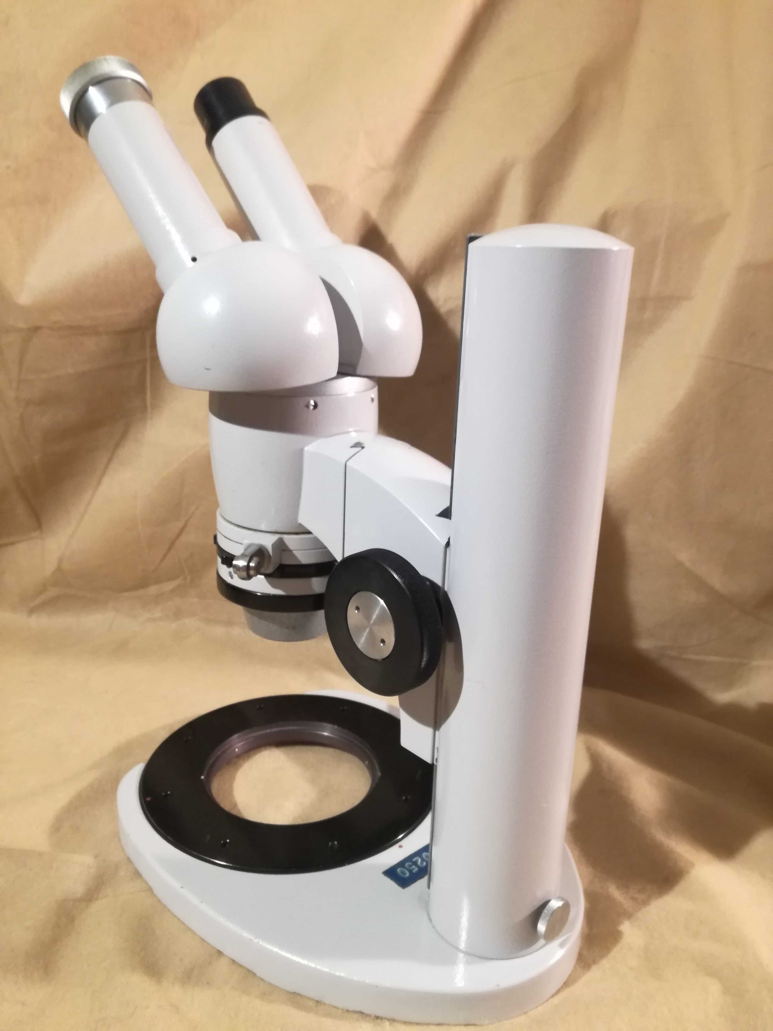 Mikroskop stereo Carl Zeiss 40x STEMI stereoskopowy okulary 10x pzo