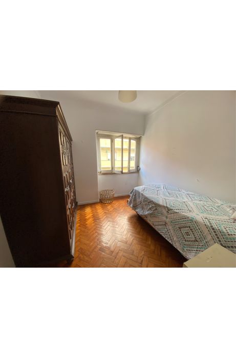 Quarto para arrendar