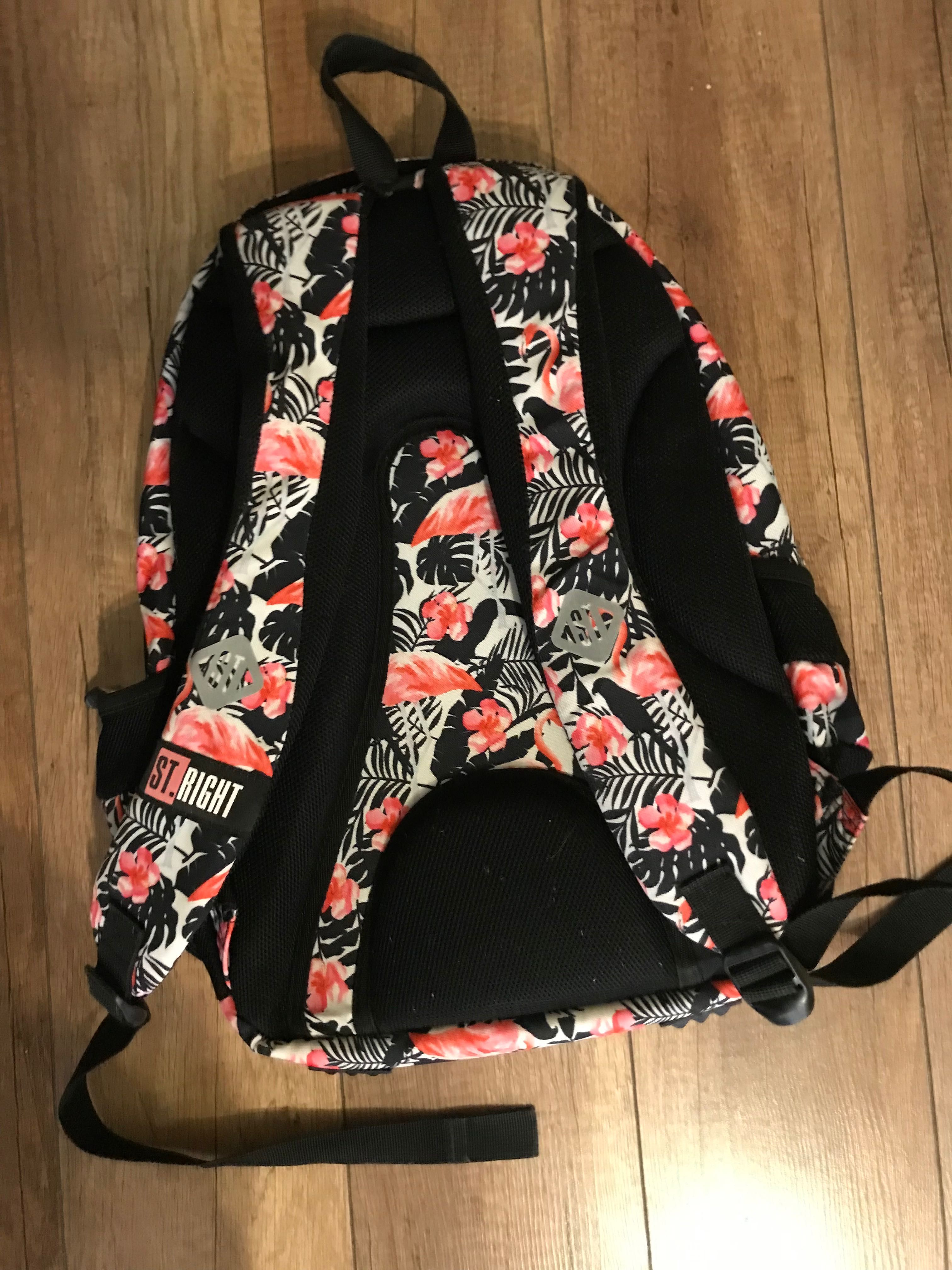 Plecak szkolny dla dziewczynki ! Wzór flamingi