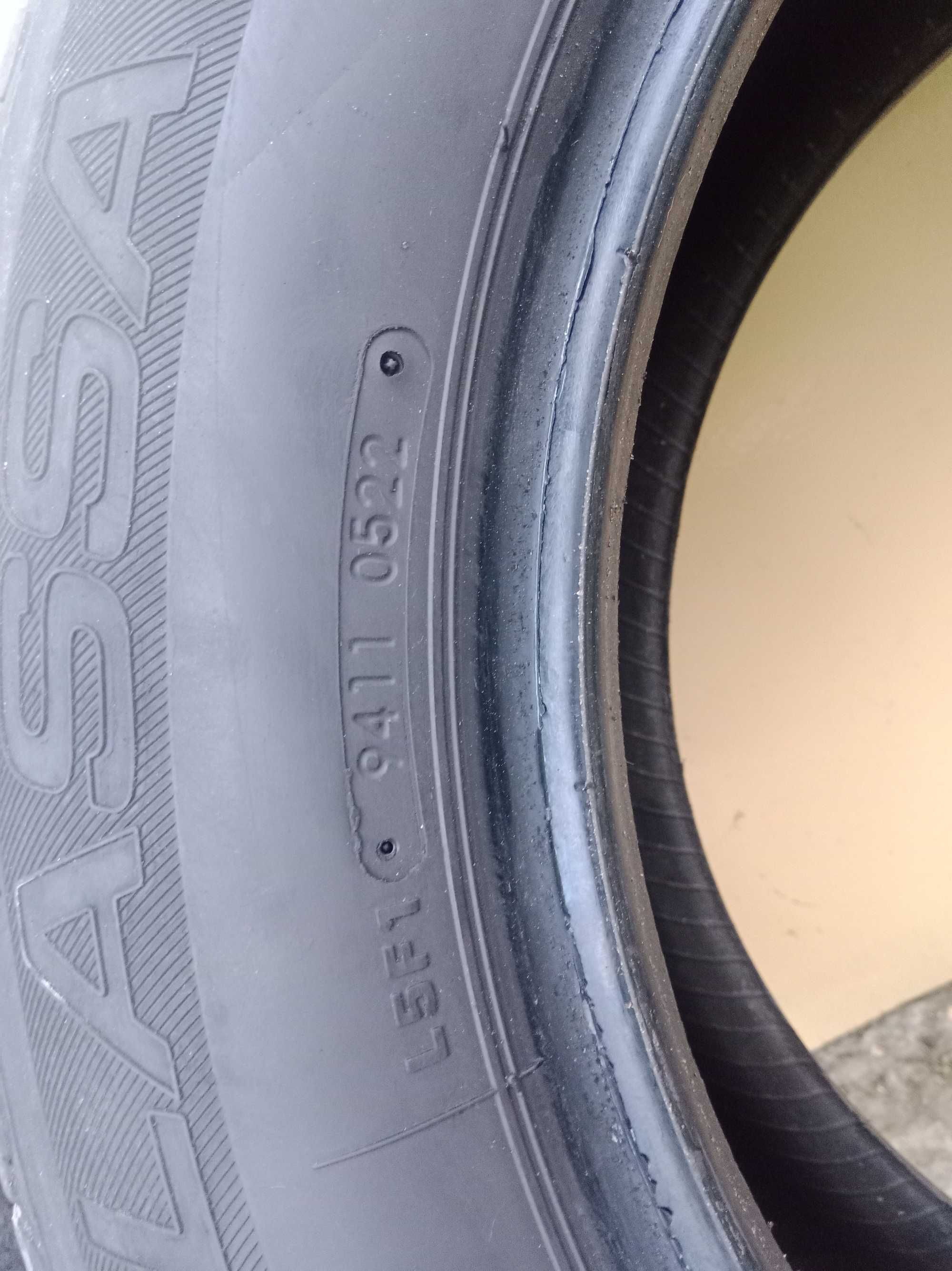 Продам шини пара lassa driveways 215/60 r16 99v