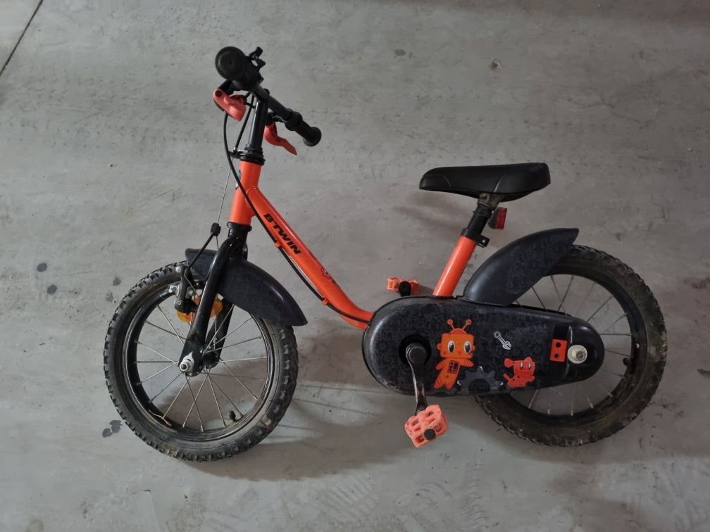 2 bicicletas pedais equilíbrio criança 3-5 anos Decathlon e sawyer bik