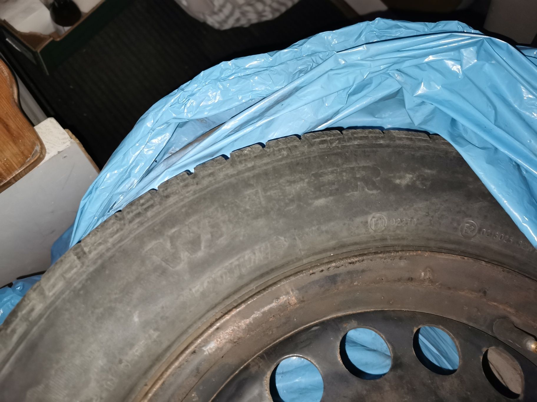 Opony zimowe 185x65r15 z felga opel