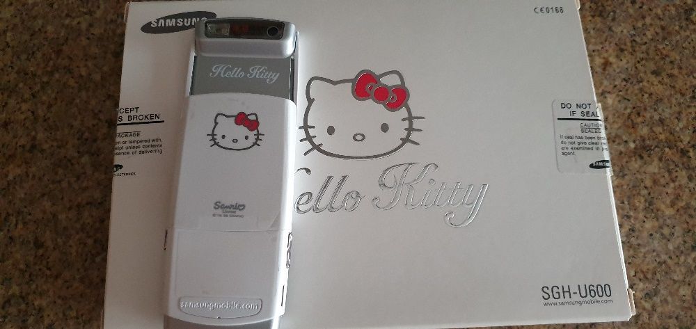 Samsung SGH-U600 Hello Kitty - sem bateria