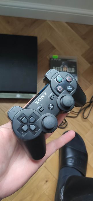 Sony PlayStation 3 PS3 slim + pad I gry