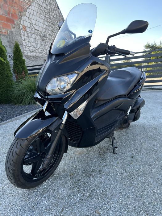 Yamaha x max 250