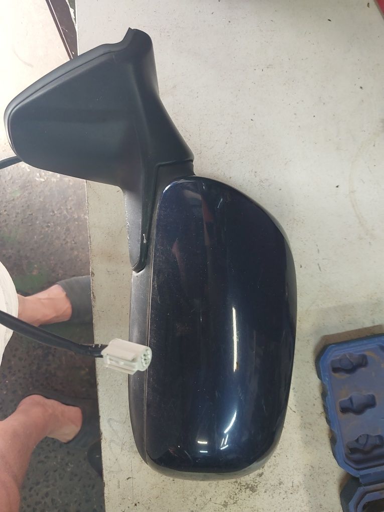 Toyota auris 1 8s6 lusterko lewe kierowcy