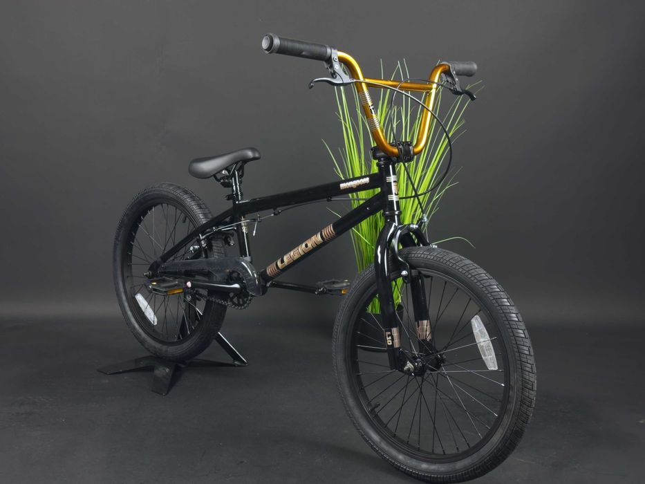 bmx Mongoose Legion L10 2021 чорний