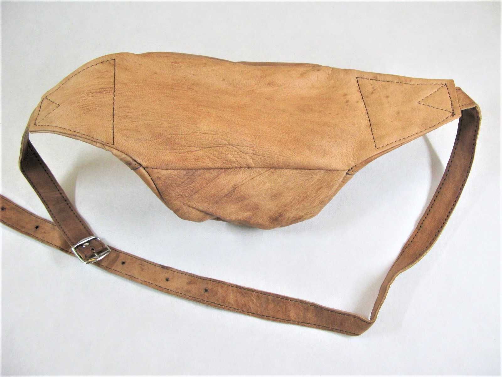 Bolsa de cintura castanha em pele marroquina, , estilo vintage boho