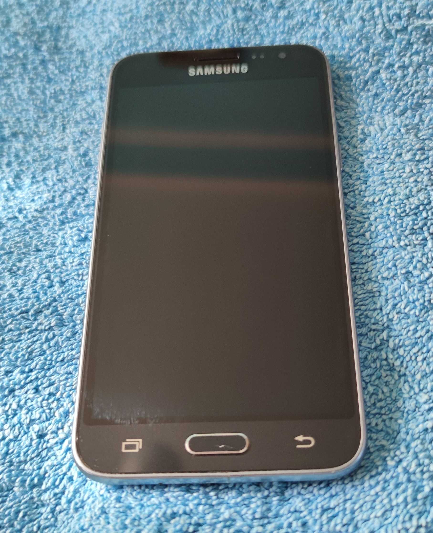 Samsung Galaxy J3 6 SM-J320FN 2GB/8GB Okazja! Ładny stan!