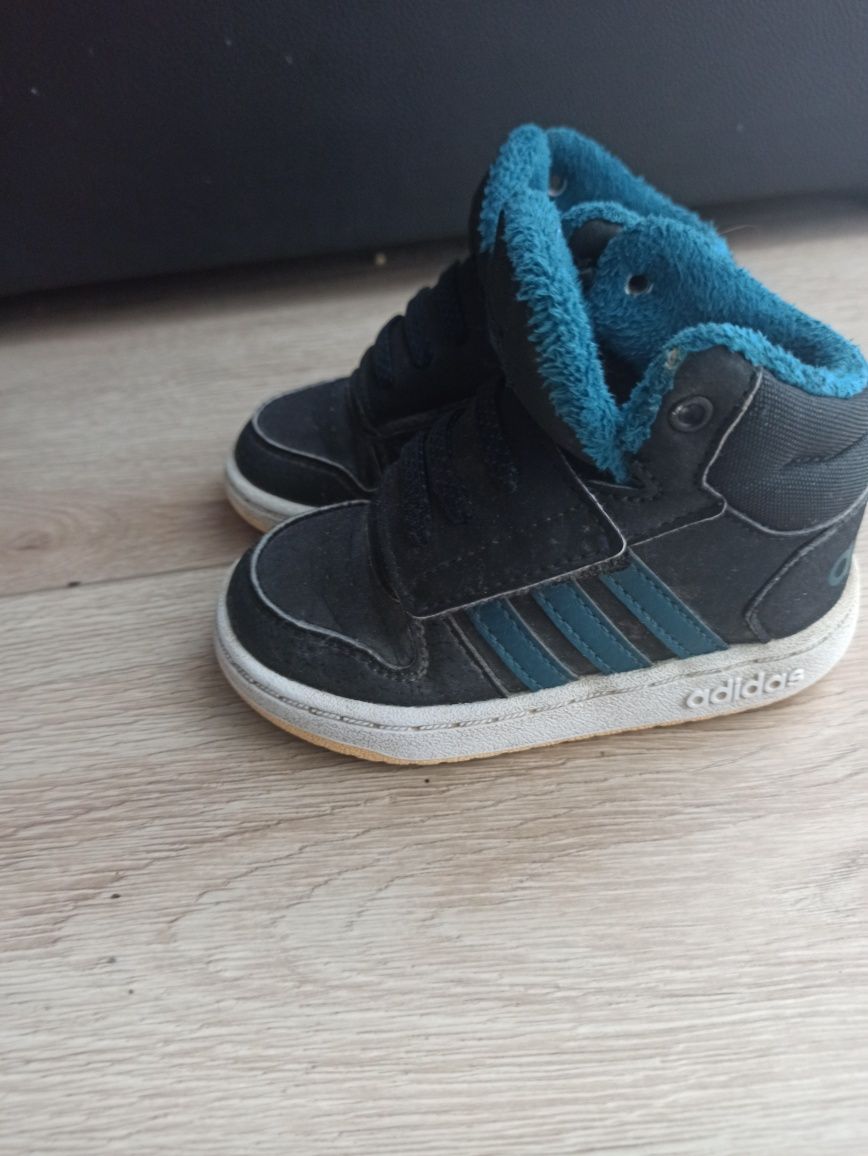 Adidas ocieplane hoops 22