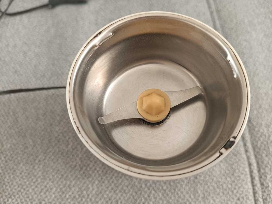 Продам кофемолку Микма ИП 30 1978г