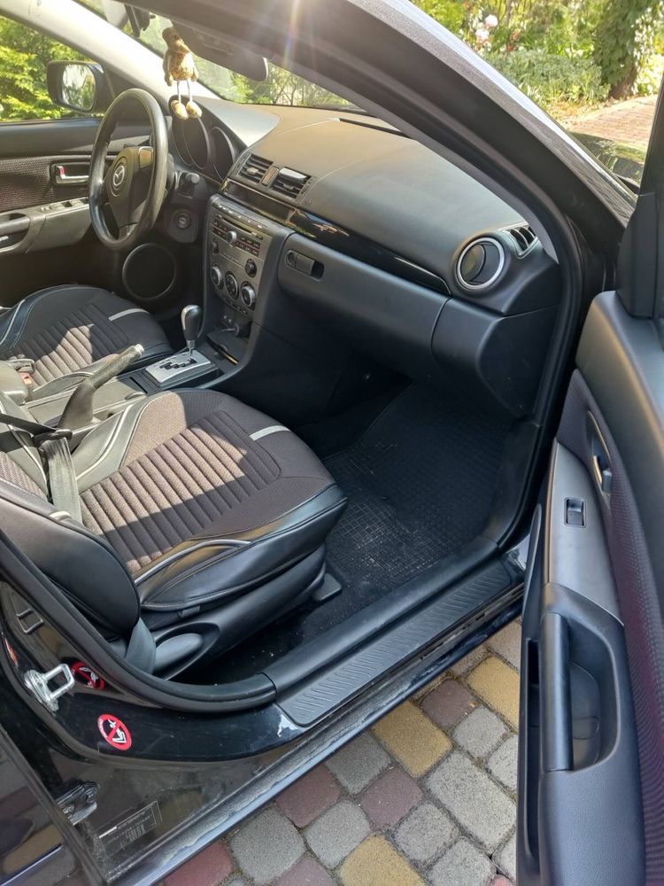 Mazda 3 2008 рік