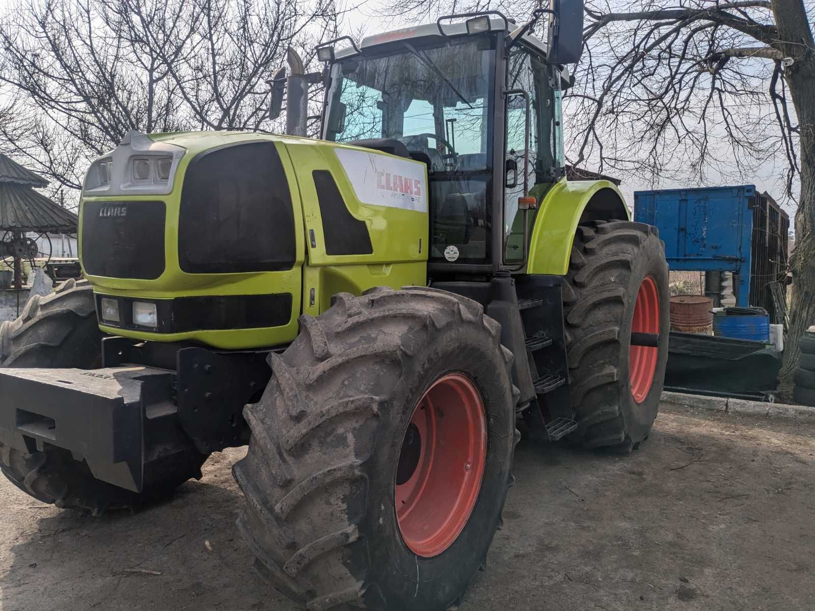 Трактор Claas Atles 946
