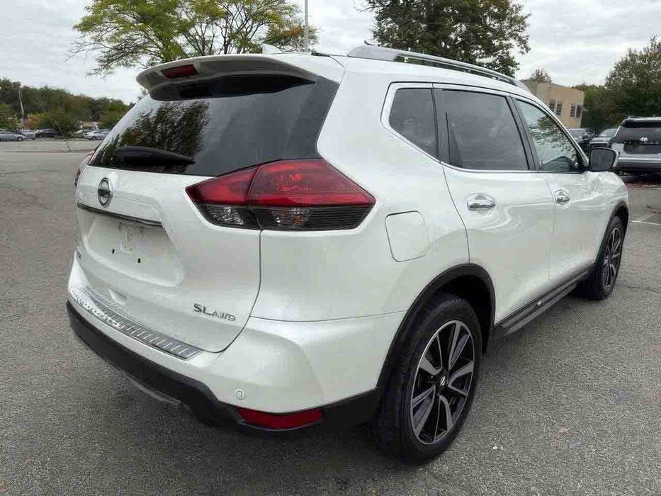 Nissan Rogue SL      2019