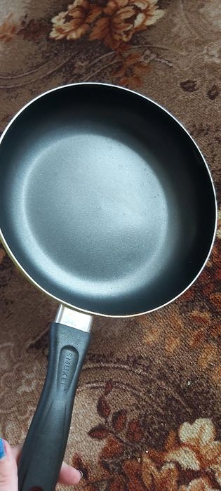 Patelnia 24 cm zielona kolorowa smukee