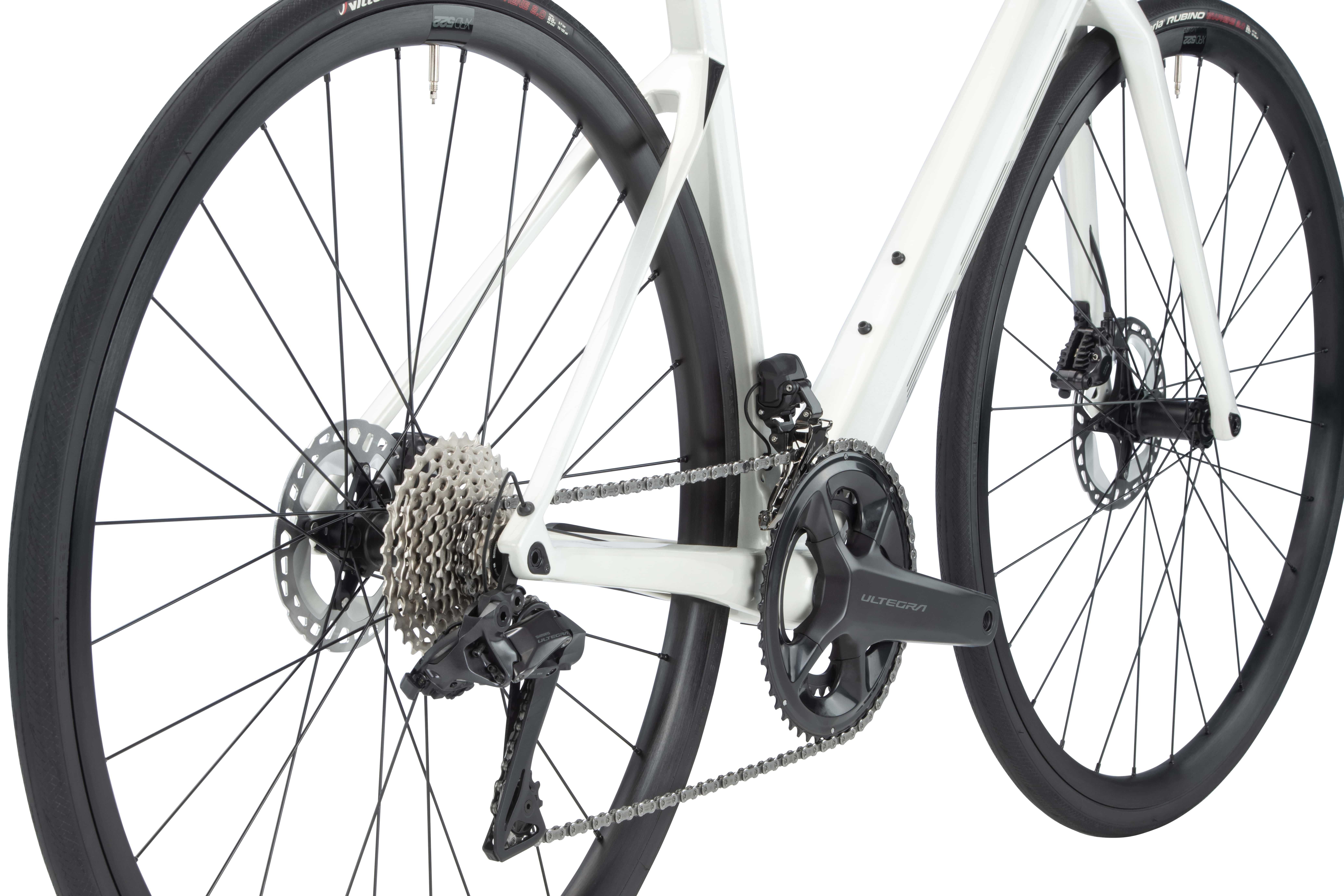 Nowy BMC Roadmachine THREE Ultegra Di2