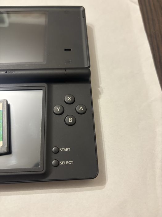 Продам Nintendo DSi в гарному стані