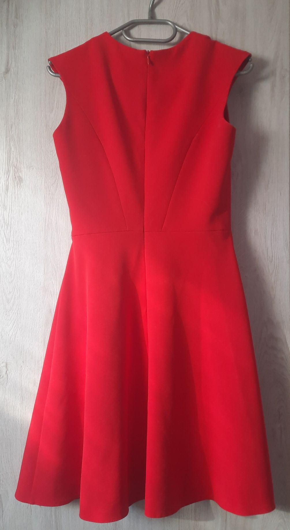 Sukienka czerwona na wesele, studniówka, bal r.36