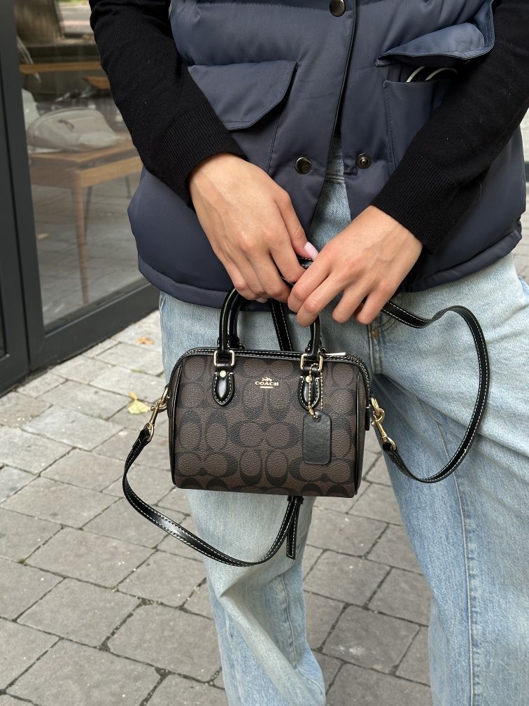 Сумка женская Coach Rowan Brown Satchel In Signature Canvas 17×12см